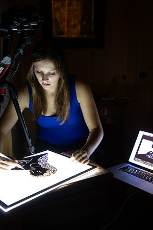 20180815_miranda_creating_puppets-6573
