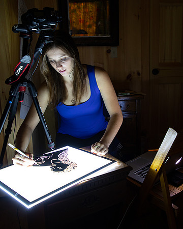 20180815_miranda_creating_puppets-6572