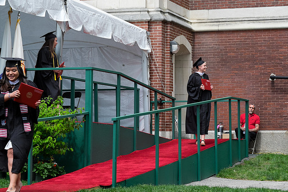 20140518_emmagraduation_F-2457