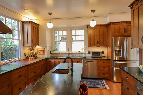 20180122_kahn_leonard_kitchen-1793