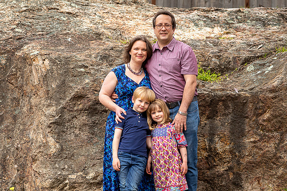 20230406_Godfrey_Kahn_family_shoot-6376