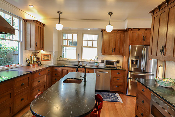 20180122_kahn_leonard_kitchen-1765