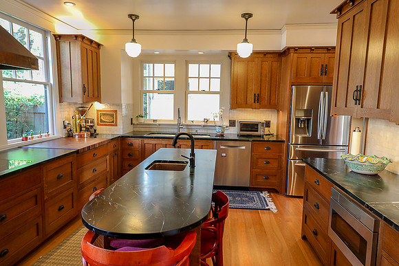 20180122_kahn_leonard_kitchen-1763